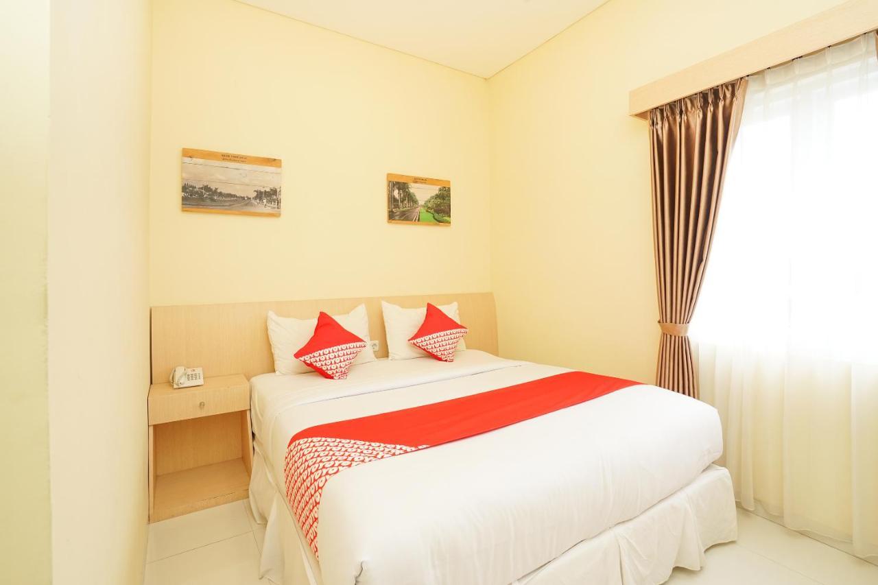 Oyo 272 M Suite Residence Malang Exteriér fotografie